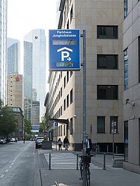 Parkhaus Junghofstraße